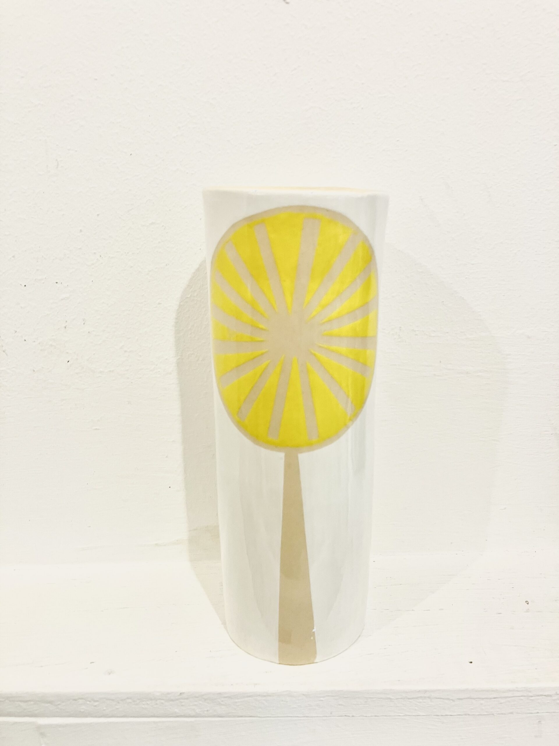 Small cylindrical vase (cream with yellow flower)
